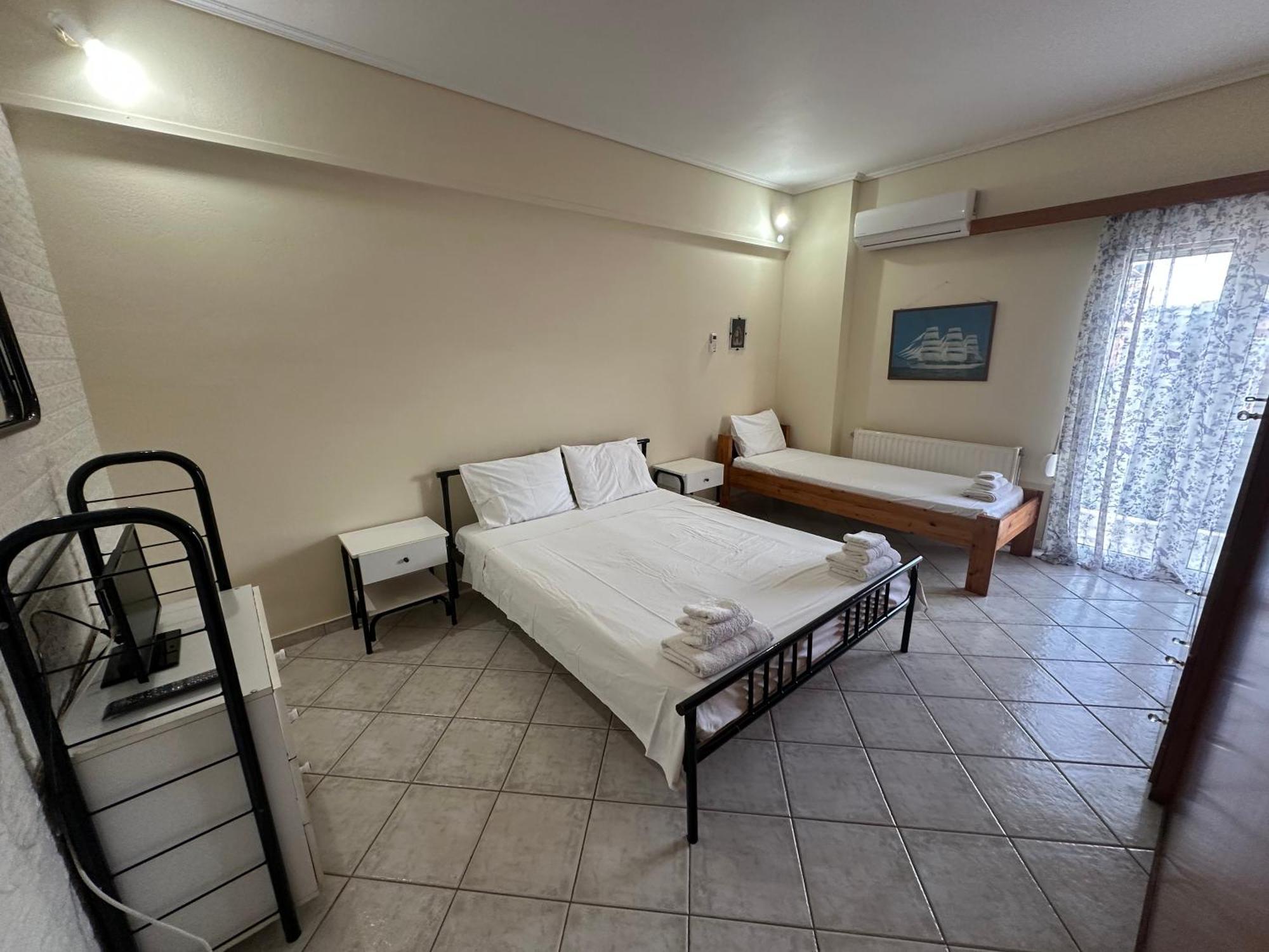 Mariangela Apartments Ликсури Екстериор снимка